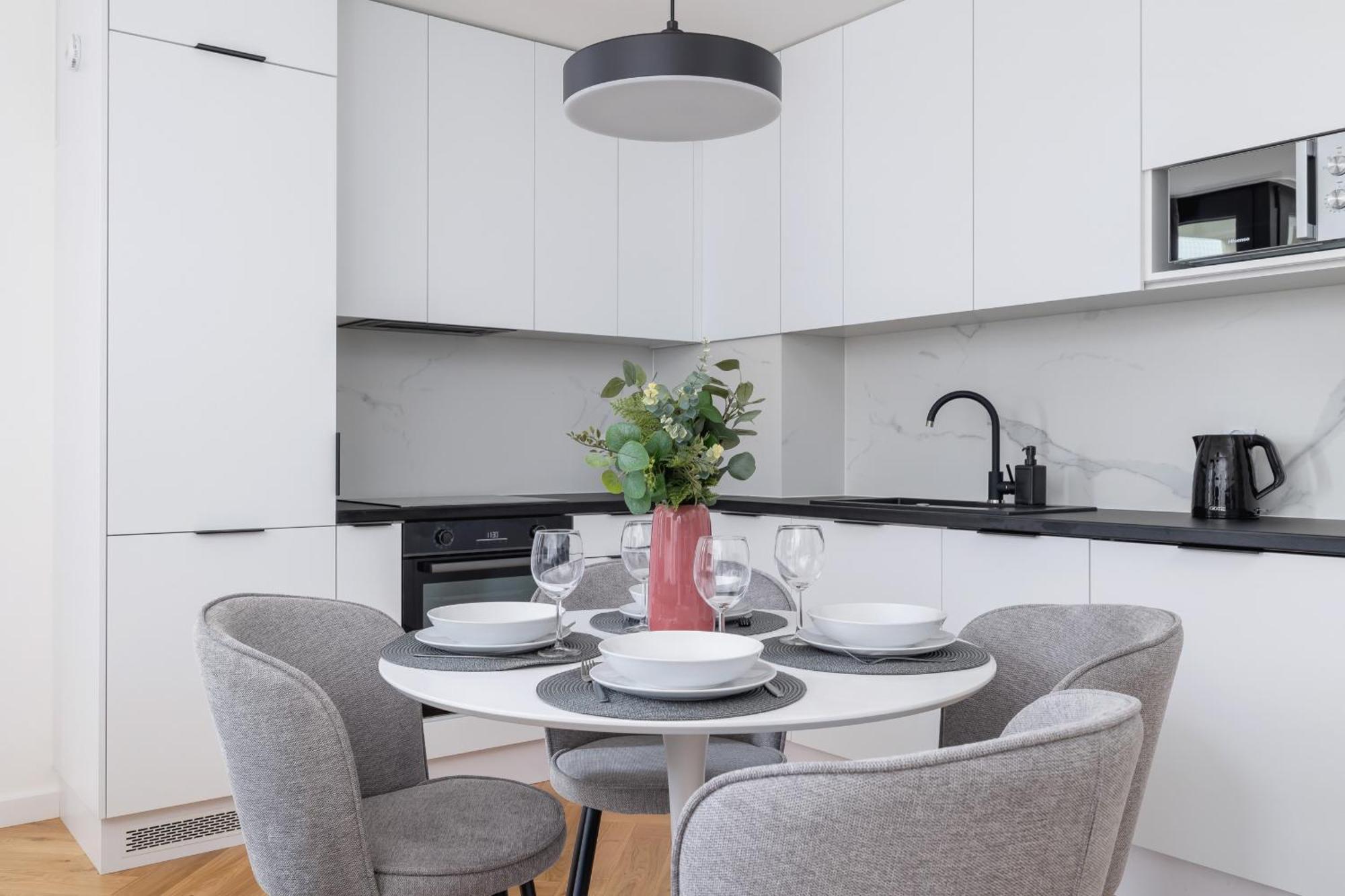 Lux Apartments Kosciuszki 39 With Parking By Renters Prestige Krakow Exterior photo